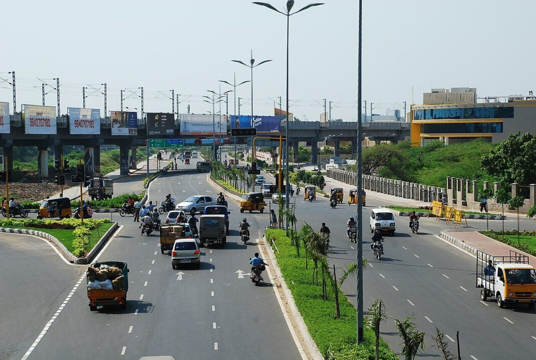 Chennai Roads Still Neglected Despite ₹1,692 Crore Spent Since 2021