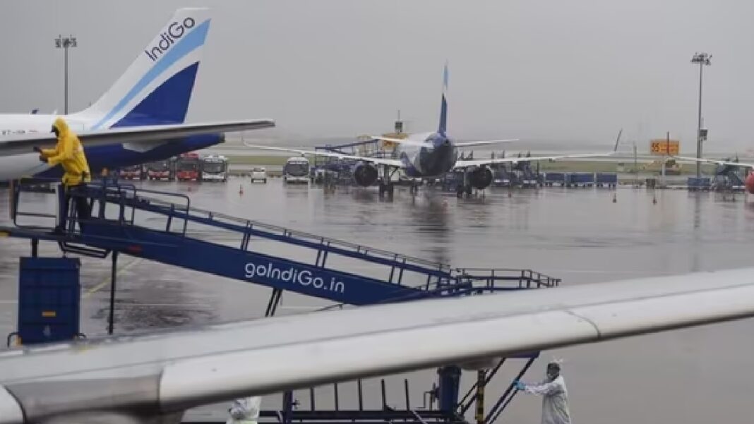 Delhi Rains Disrupt Flights as IGI and IndiGo Warn Passengers