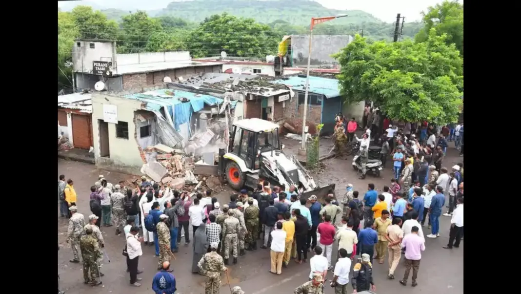 Chhatrapati Sambhajinagar clears 245 encroachments from Delhi Gate to Harsul T Point in major road widening drive