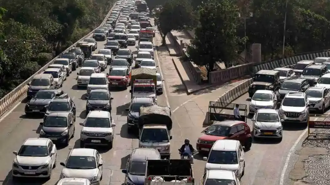 Greater Noida to Construct U Turns Between Gaur Chowk and Tigri to Ease Traffic