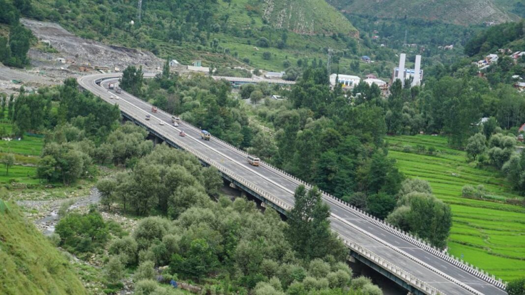 India To Upgrade 25000 Km Highways For Green Mobility