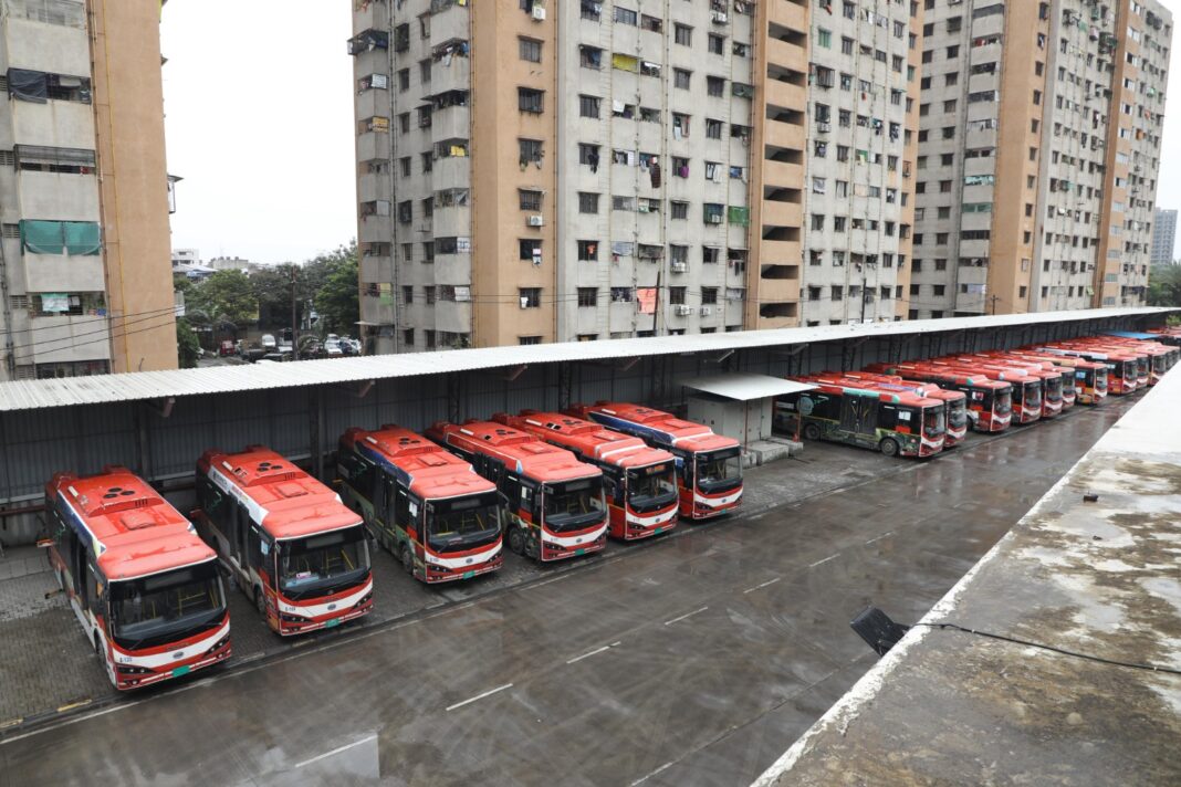 Surat Gujarat Launches Indias First Solar Powered Smart Bus Depot Marking a New Era in Green Mobility