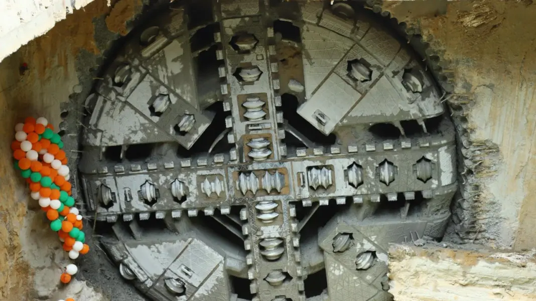 Delhi Metro Phase 4 Achieves Tunnel Breakthrough on Tughlakabad Stretch of Golden Line