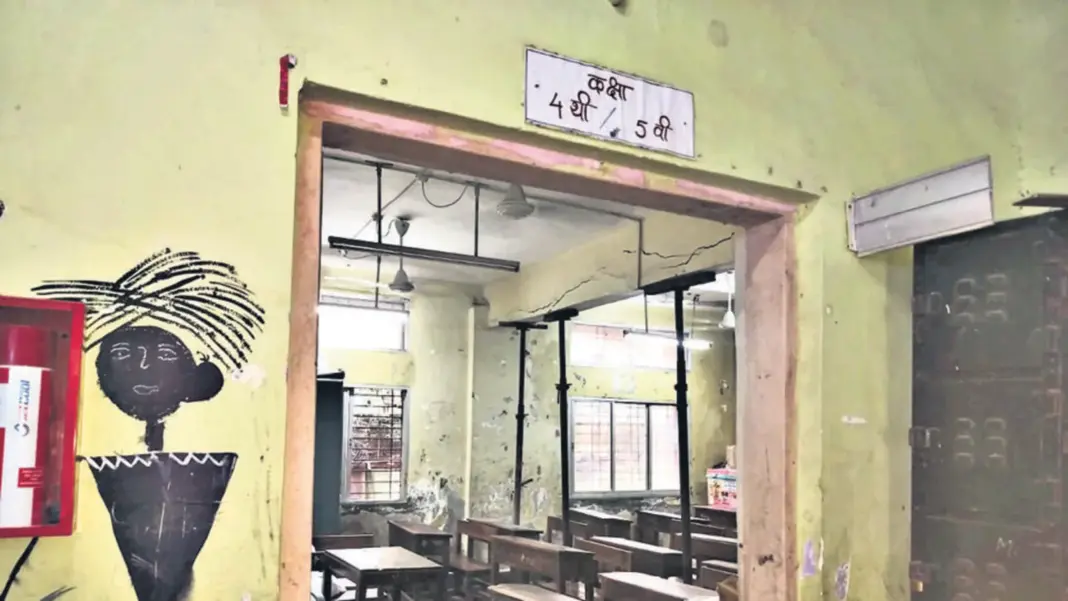 BMC Declares Ghatkopar School Unsafe Prompting Parents to Move Children Themselves