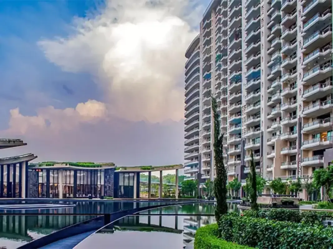 Mumbai Firms Eye Green Infrastructure Boost With ₹18,000 Crore Fundraising Push