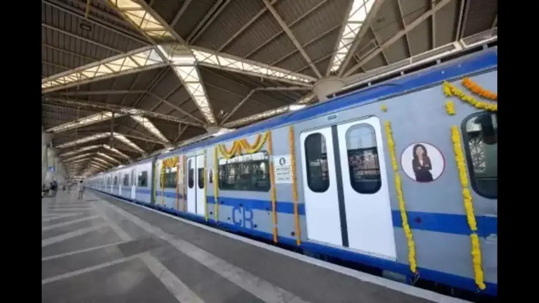 Mumbai Suburban Rail To Get 268 New AC Racks With State Funding