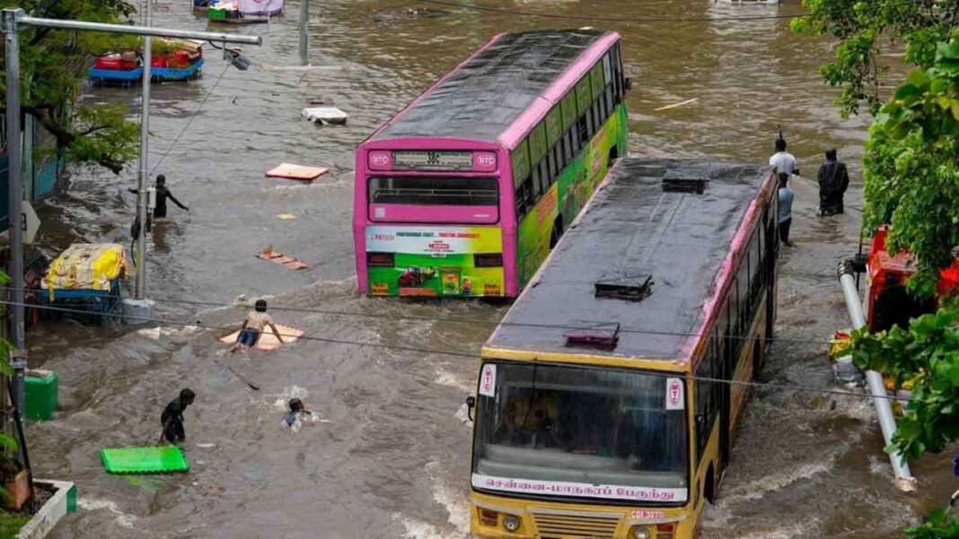 Chennai rains flood low lying areas disrupt traffic across major roads