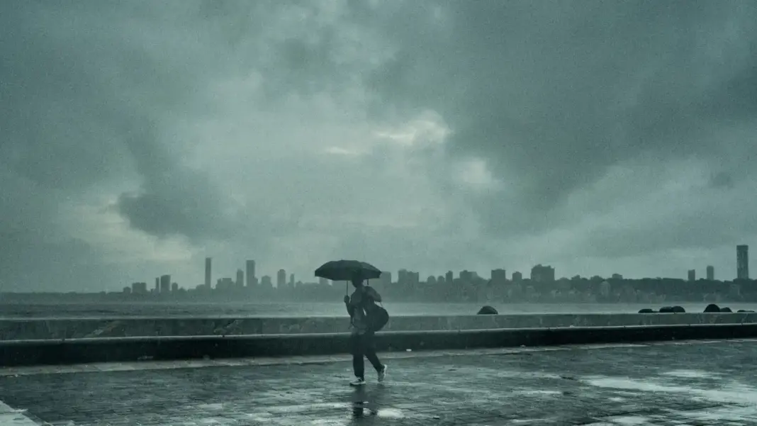 IMD Forecasts Yellow Alert For Mumbai With Rain And Wind Expected
