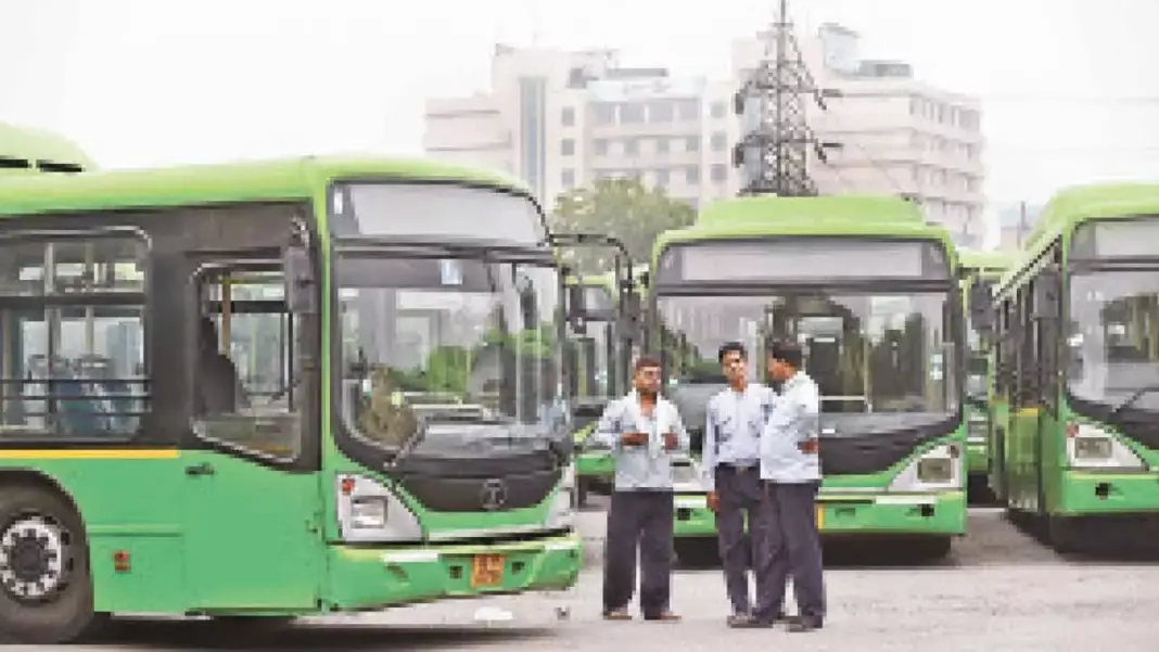 Delhi Relaunches U Special Buses Connecting 67 University Colleges Safely