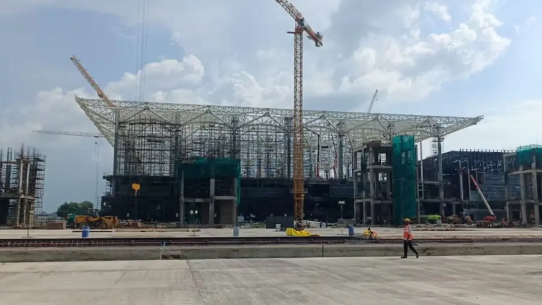 Noida Enforces 10 km Construction Ban Around Jewar Airport for Safety