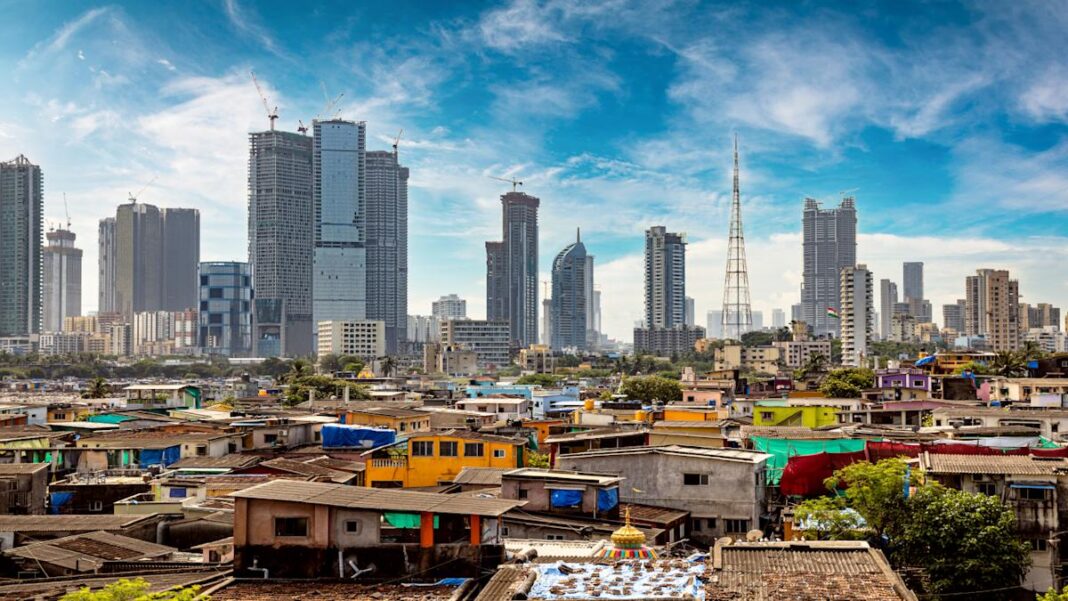 Mumbai CEO Confirms Slum Nod Not Needed for Dharavi Plan
