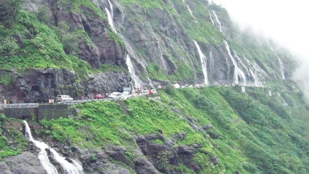 Pune ghats face red alert as city spared heavy rain