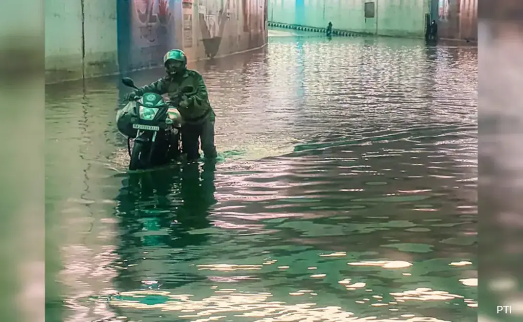 Delhi NCR Rains Disrupt Flights, Cause Waterlogging And Massive Traffic