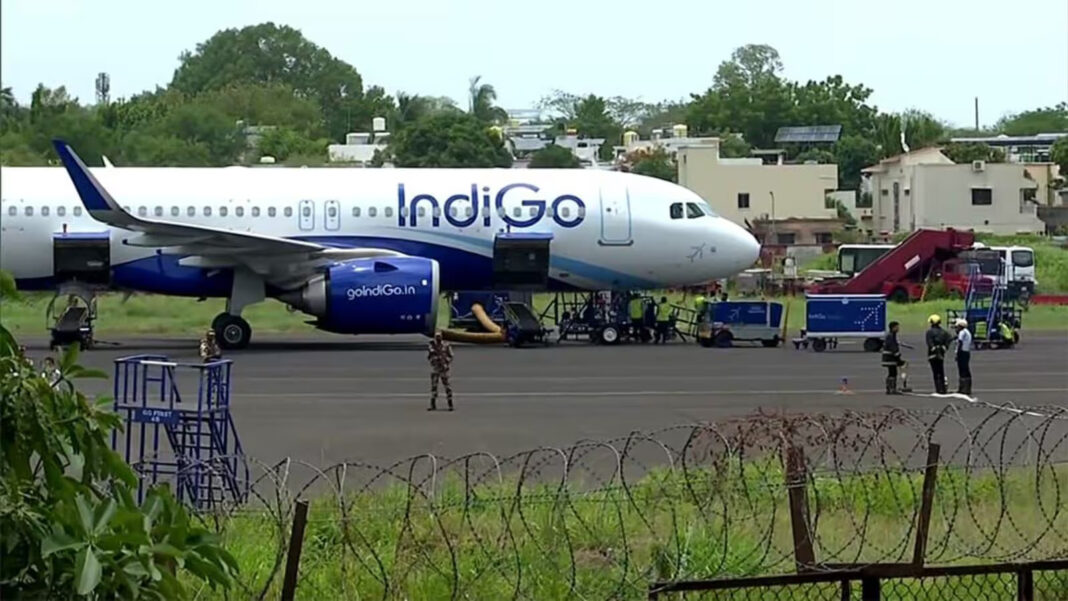 IndiGo And SpiceJet Alert Travelers About Flight Delays Traffic Snarls Mumbai