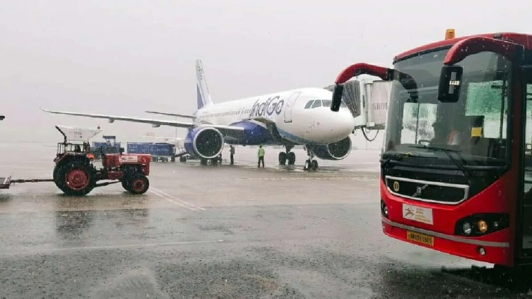 Delhi Airport Faces Major Delays and Cancellations, Airlines Issue Advisory Amid Downpour