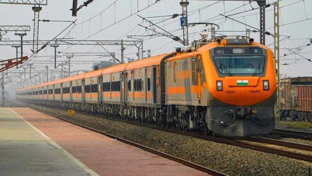Delhi Flags Off Sitamarhi–Delhi Amrit Bharat Express Today, Runs Weekly With Key Stops