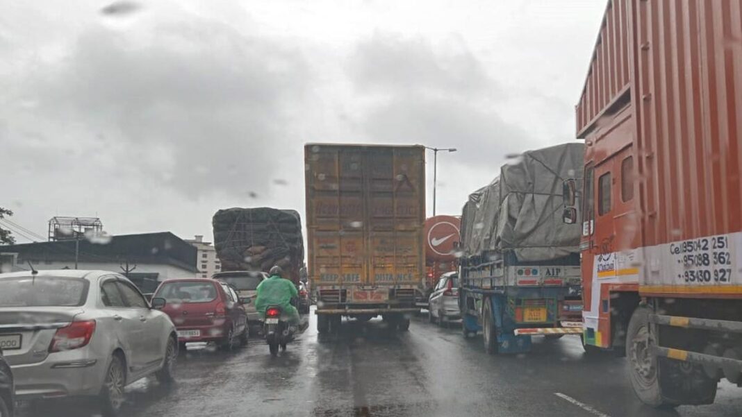 Ernakulam Mannuthy Toll Collection Halted As Supreme Court Backs Commuter Rights