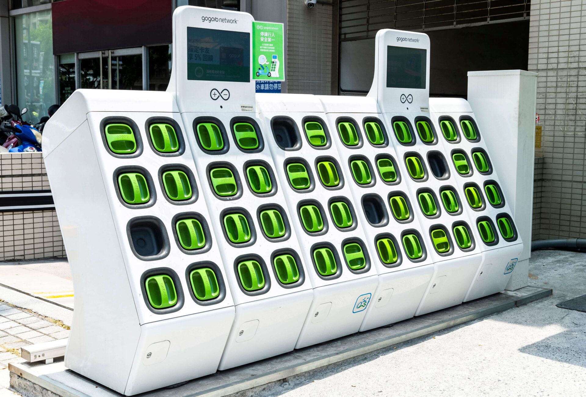 Hyderabad and Secunderabad Rail Network Launch 80 Battery Swap Stations with EV Boost