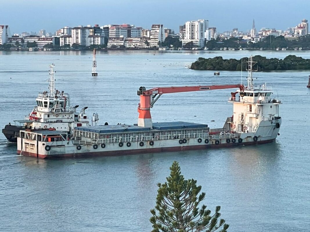 Kandla Port Leads Maritime Decarbonisation With First Made In India Hydrogen Plant