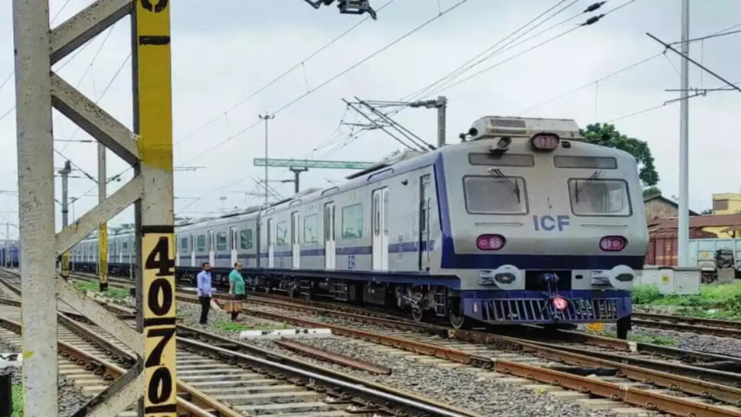 Kolkata Gets First AC Local Train on the Ranaghat-Sealdah Route