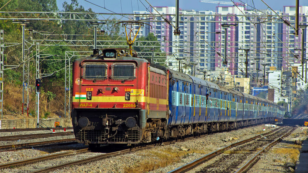 Konkan Railway adds Nandgaon Road halt to Kolad‑Verna Ro‑Ro car service
