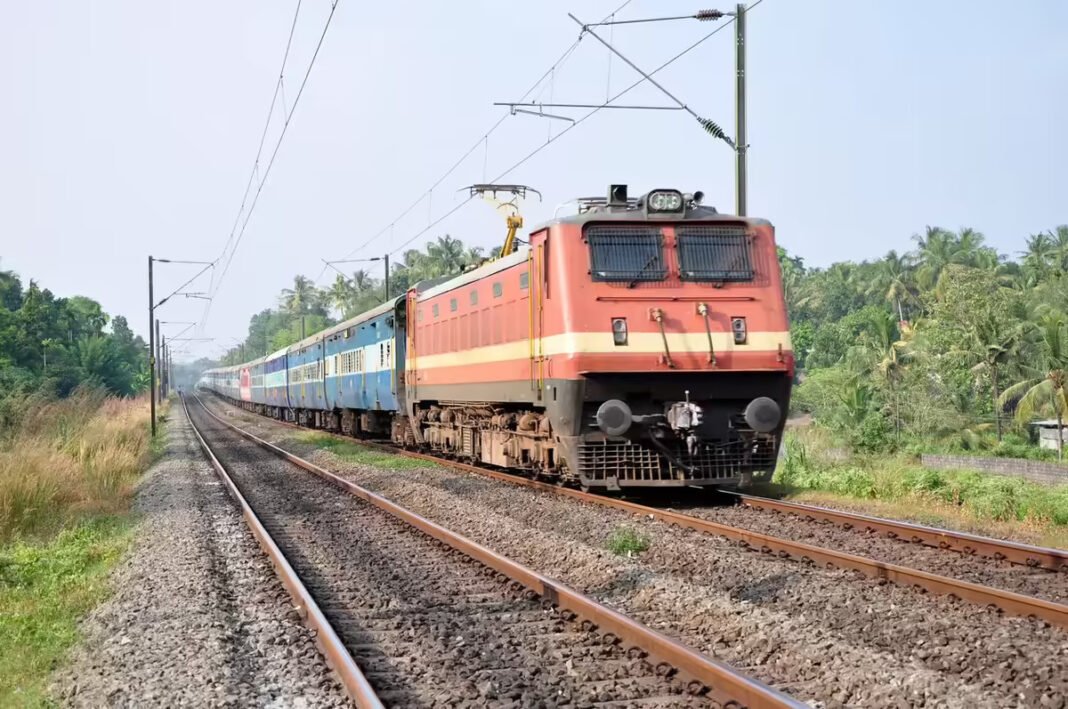 Maharashtra Railway Infrastructure Sees Rs 89,780 Crore Outlay for 38 New Projects