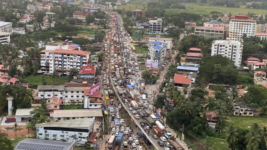 Mangaluru unplanned Kulur bridge repairs on NH 66 sparks major traffic gridlock