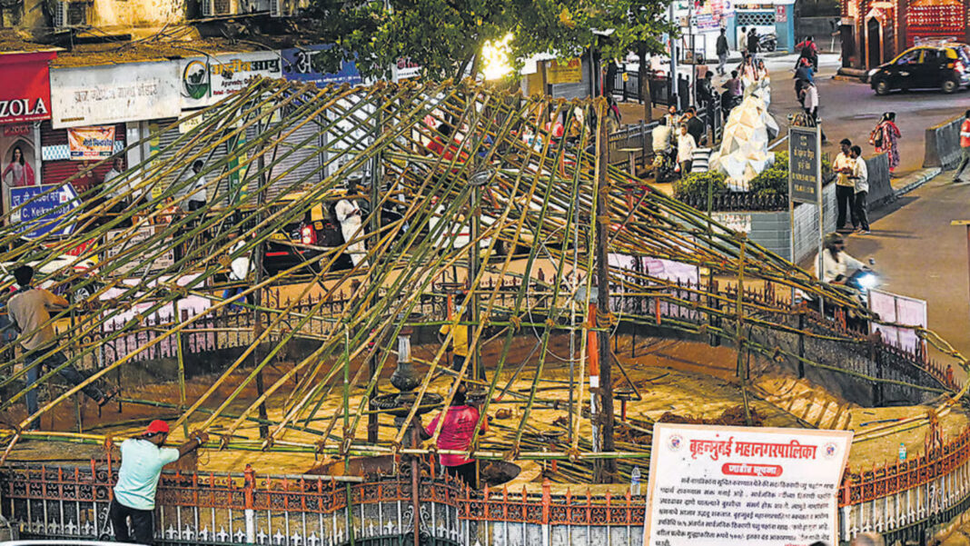 BMC Covers Dadar Kabutarkhana After Ban On Pigeon Feeding