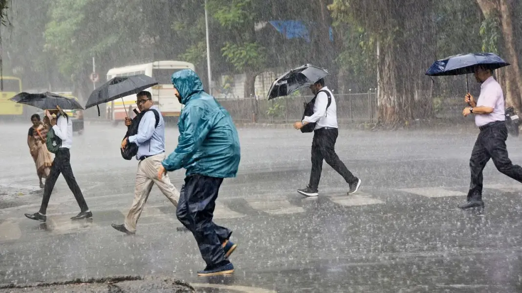 Mumbai Braces for Light Rain and No Alerts Till August 4