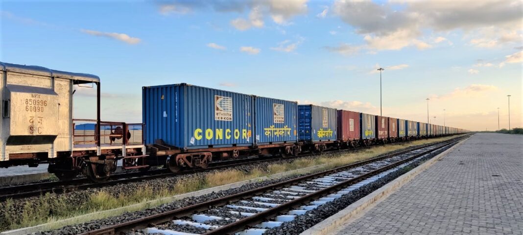 Mumbais CONCOR-Indian Railways Partnership Launches New End-to-End Parcel Service