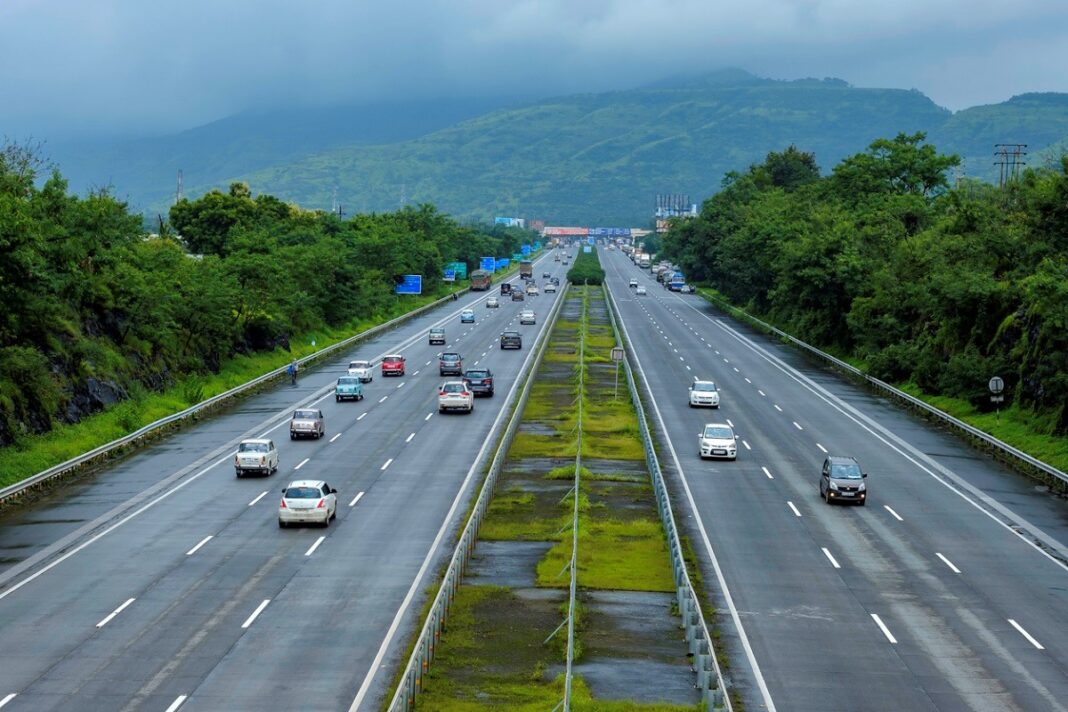 New Delhi Mandates Inspections And Drone Surveys To Curb Highway Encroachments