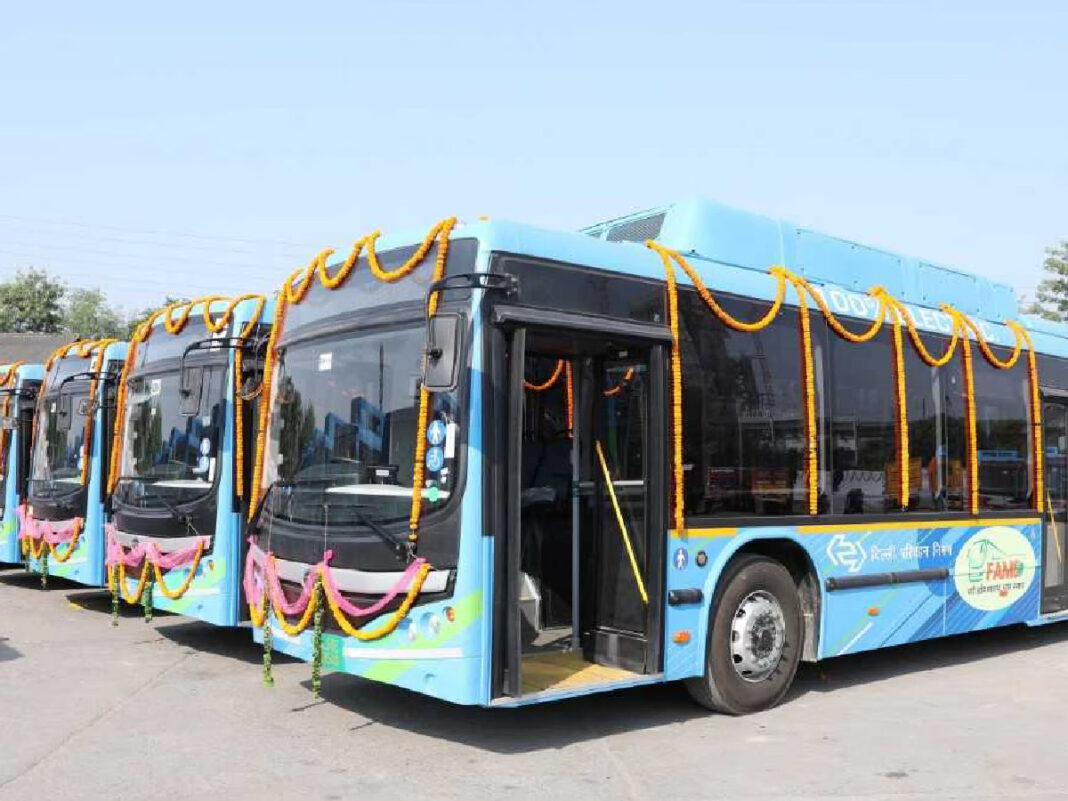 New Delhis Green Fleet of 14,329 Electric Buses Operates under NEBP