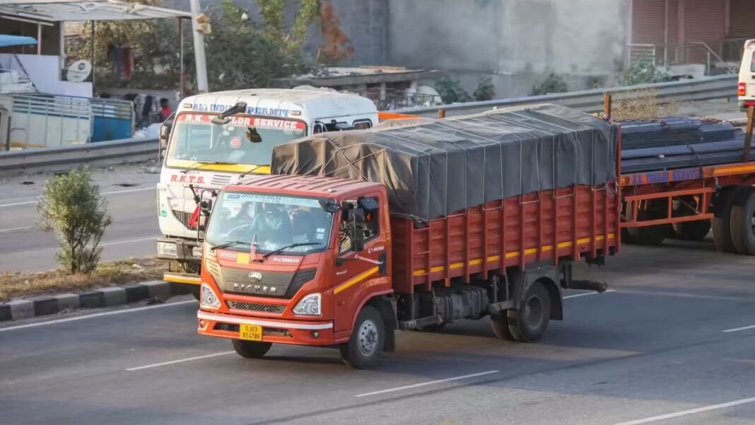 Uttar Pradesh Cancels Over 8300 Transport Permits in Safety Drive