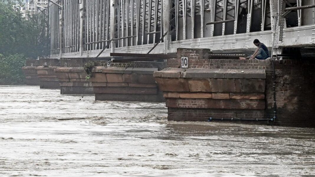 Delhi Yamuna River Water Level Crosses Danger Mark