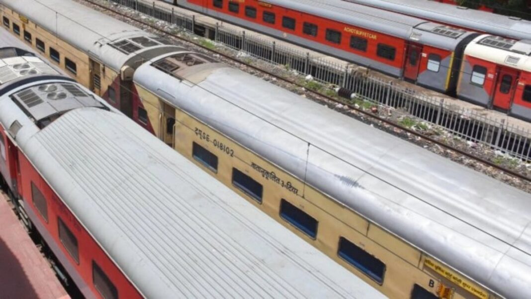 Indian Railways Receives Over Fifteen Thousand Pest Complaints In Train Coaches Yearly