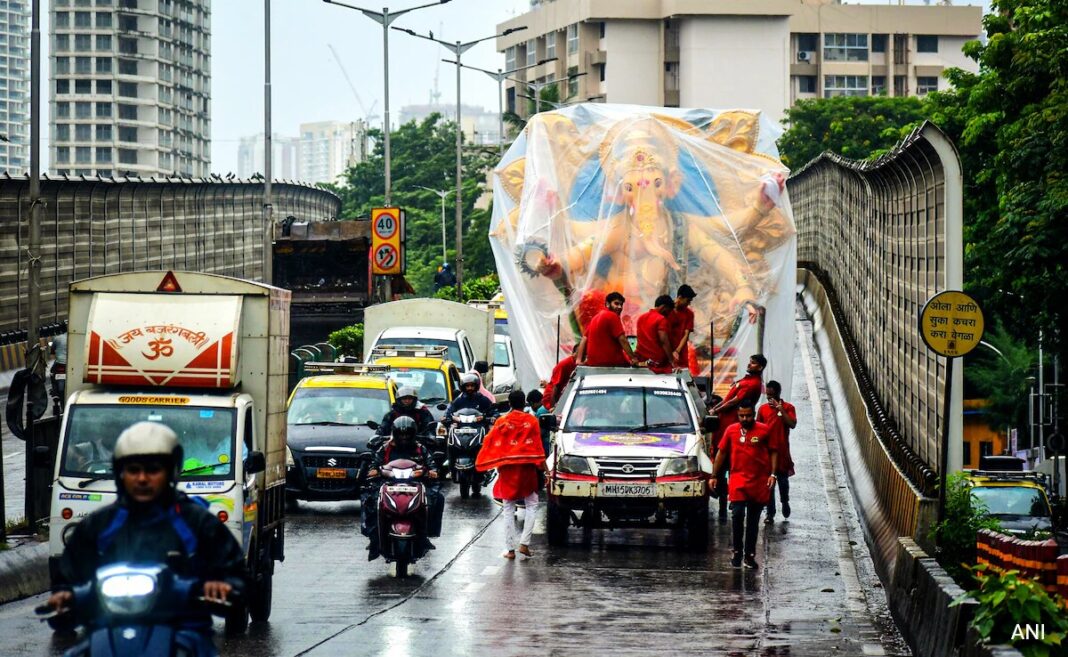 Maharashtra CM Urged To Waive Two Thousand BMC Fines Ganeshotsav