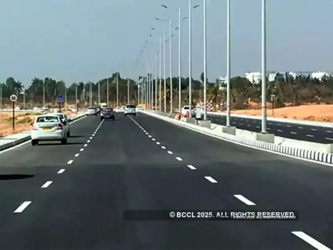 India Builds 10660 Km Highways Targets Rs 3 Trillion Projects
