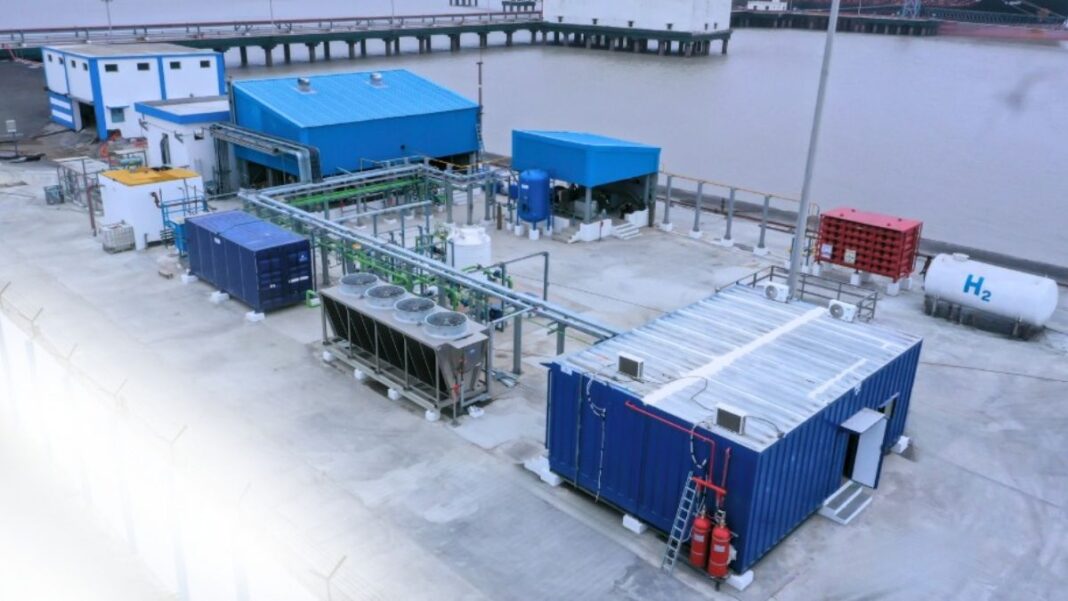 India Commissions First 1MW Green Hydrogen Facility at Deendayal Port