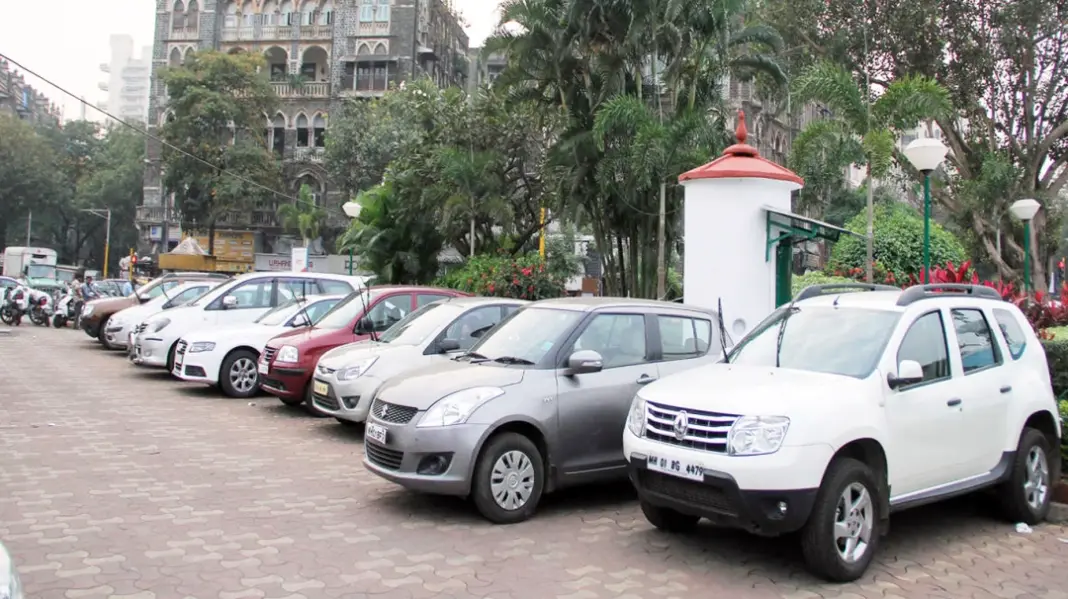 Malabar Hill Residents Slam Sudden Parking Fines Near Kamla Nehru Park Area