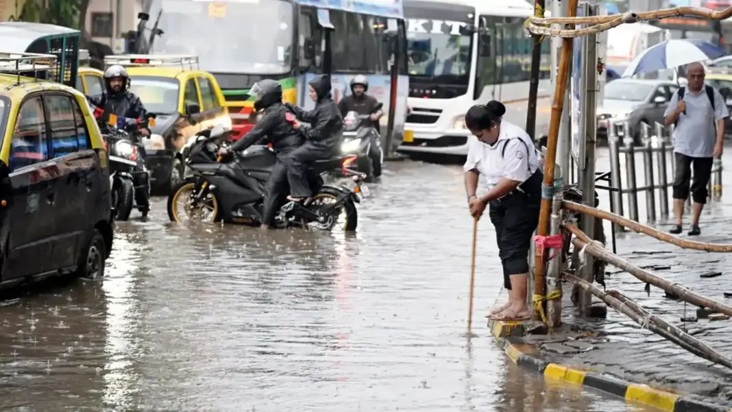 Mumbai faces heavy rain with more showers expected in next 24 hours