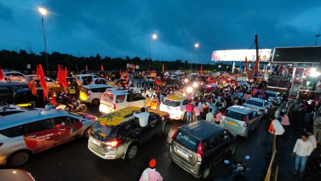 Mumbai Roads Closed As Maratha Morcha Protest Hits Ganeshotsav Traffic