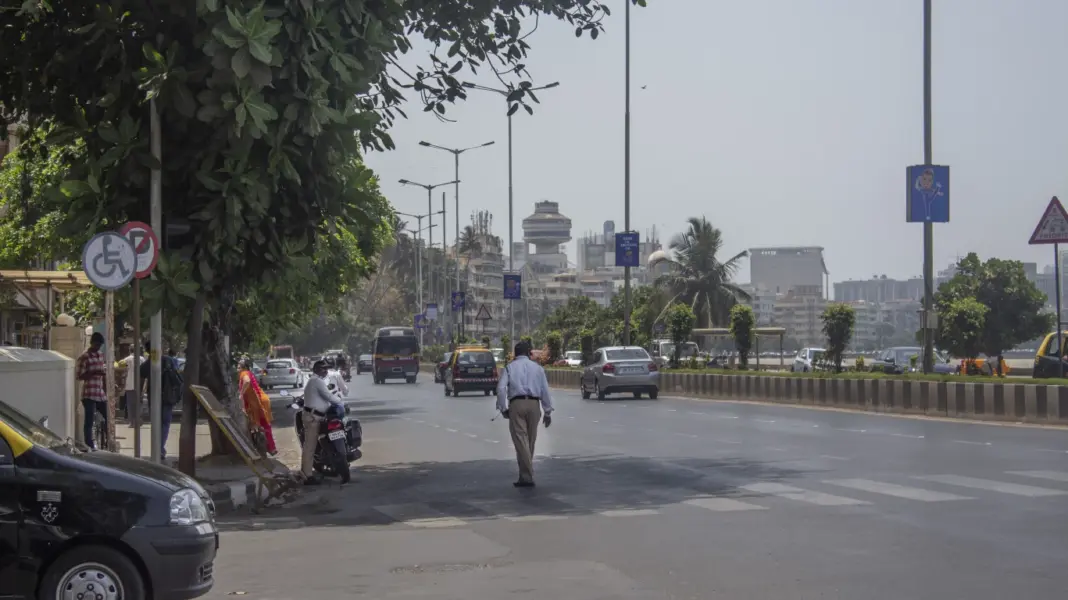 Mumbai Traffic Police Announces No Parking Zones Diversions Ganeshotsav August 27 to September 6