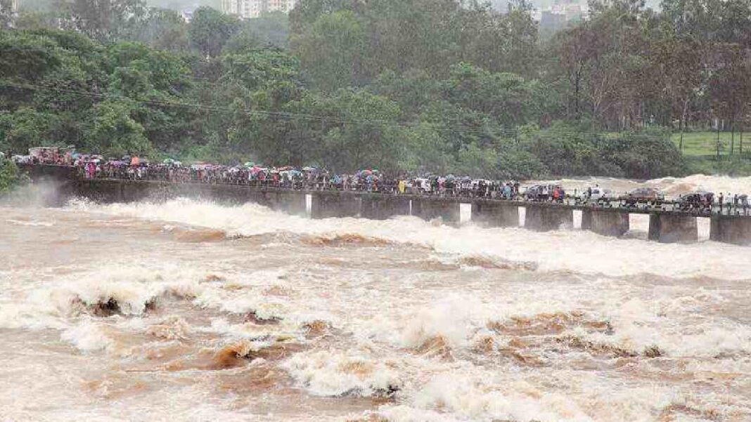 Pune on flood alert as Khadakwasla dam water released
