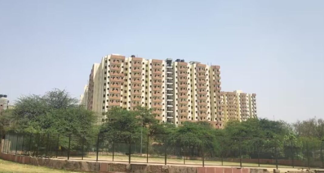 Delhi Government To Renovate And Allot 50000 EWS Flats Soon