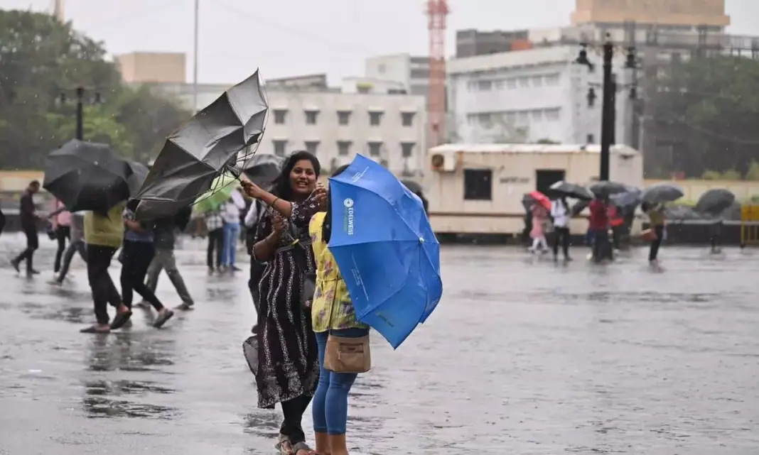 Mumbai Faces Heavy Rainfall As IMD Issues Orange Alert For Region Today