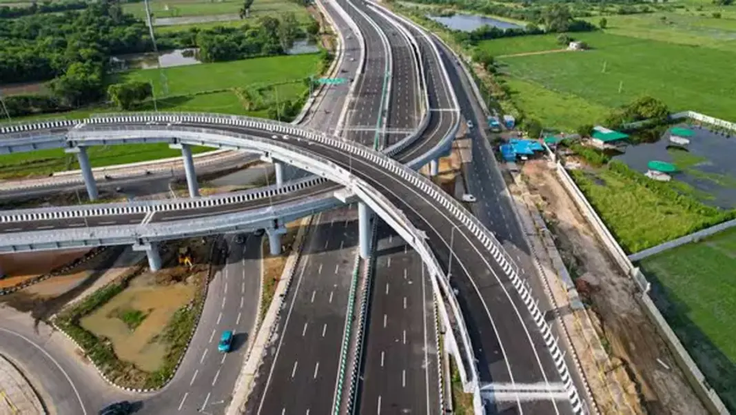 Delhi Plans 20 Kilometer Elevated Corridor To Decongest Gurugram Highway