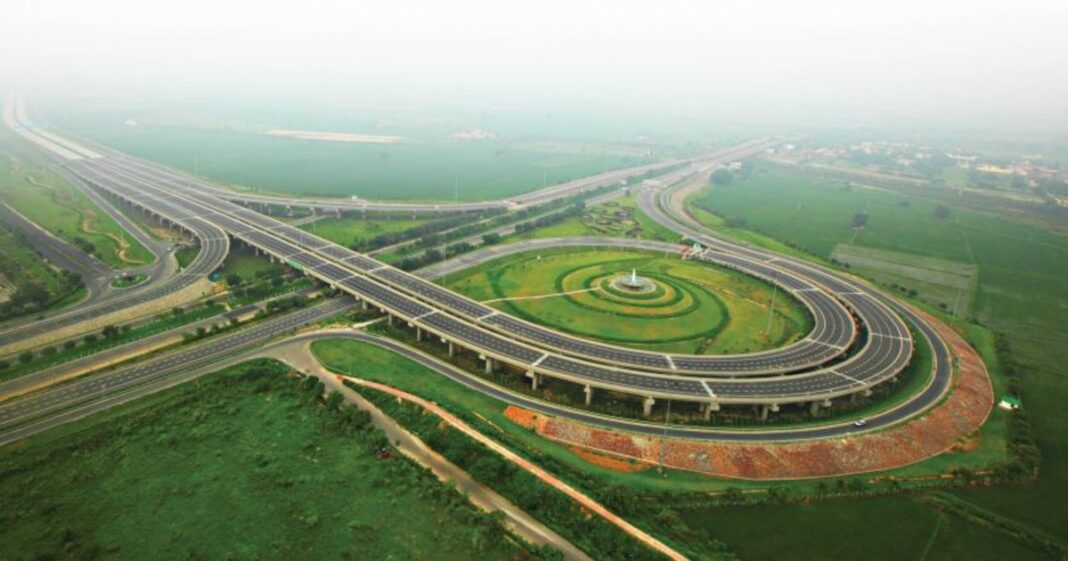 Lucknow Kanpur expressway cuts travel time to forty minutes now