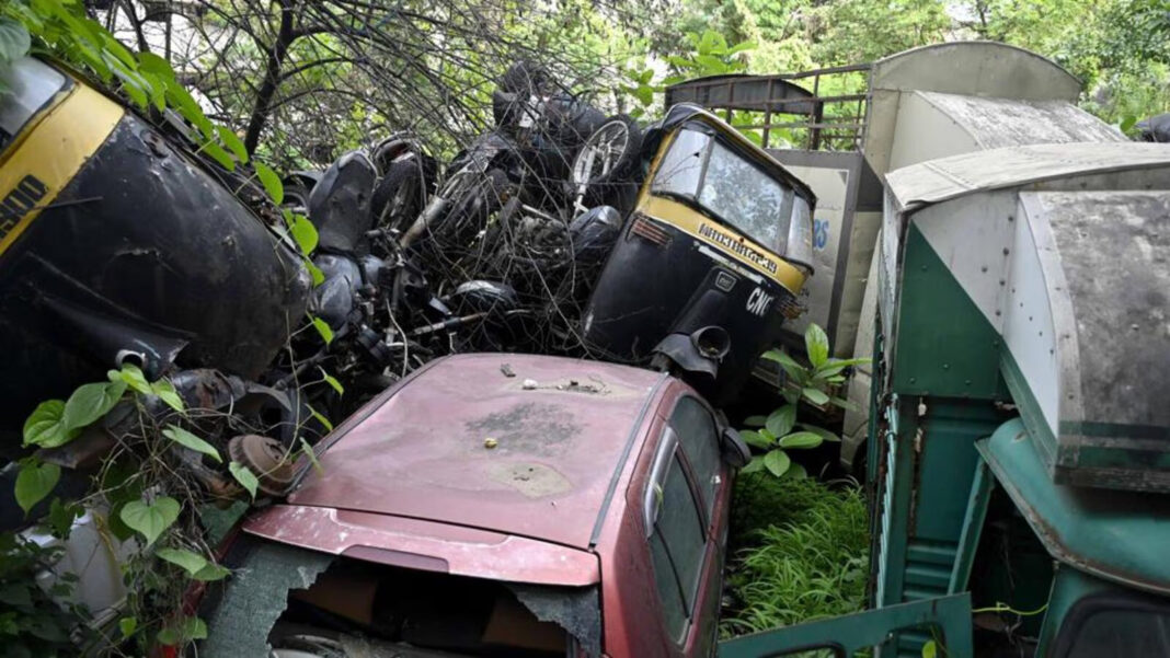 BMC Scraps 1050 Of 6200 Abandoned Vehicles To Clear Congested Mumbai Roads