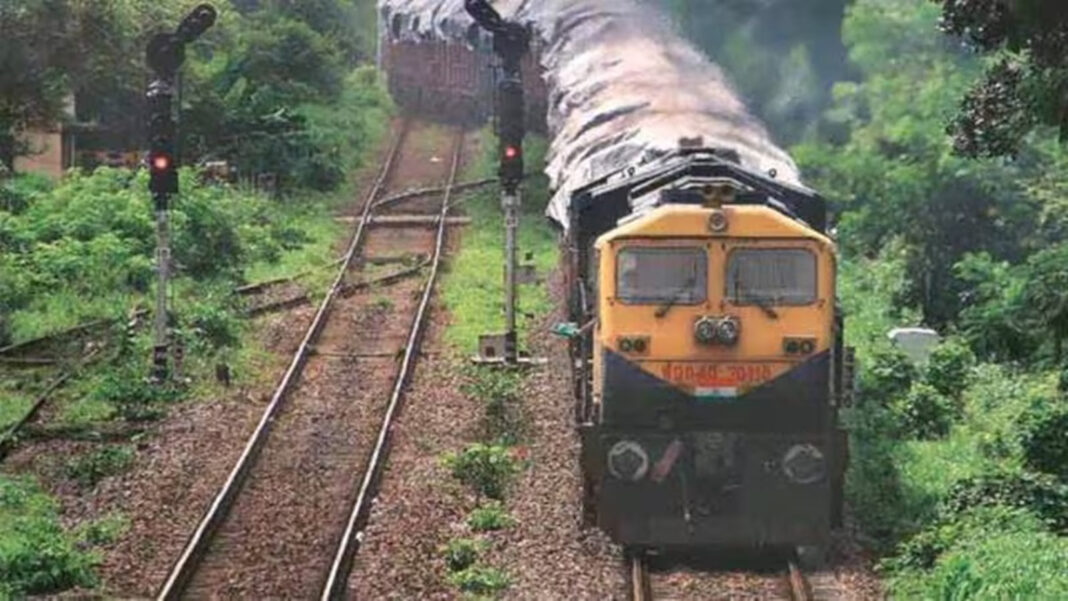 Maharashtra Cabinet Approves Rs 5100 Crore Pune Lonavala Suburban Railway Expansion Project