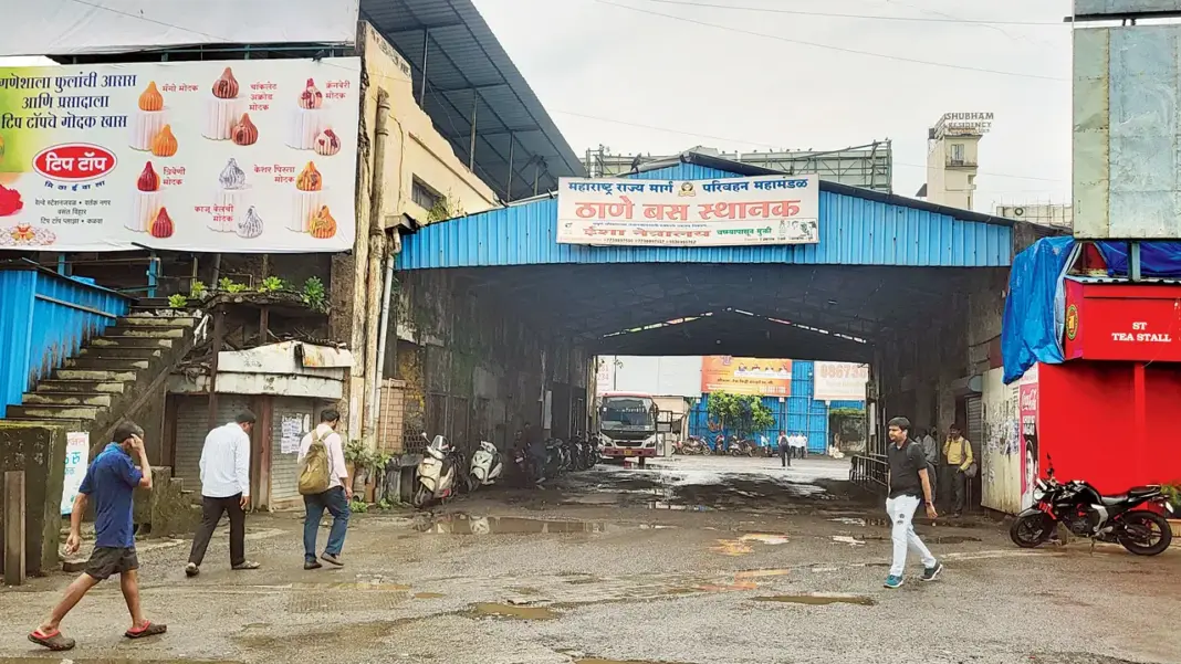Maharashtra Thane ST Depot Crumbles Under Neglect Creating Serious Commuter Safety Risk